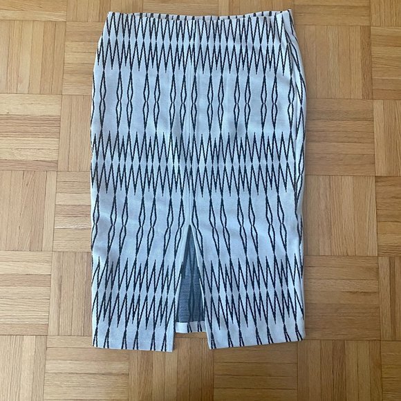 Zara Knit Skirt - Size Medium - Picture 2 of 4